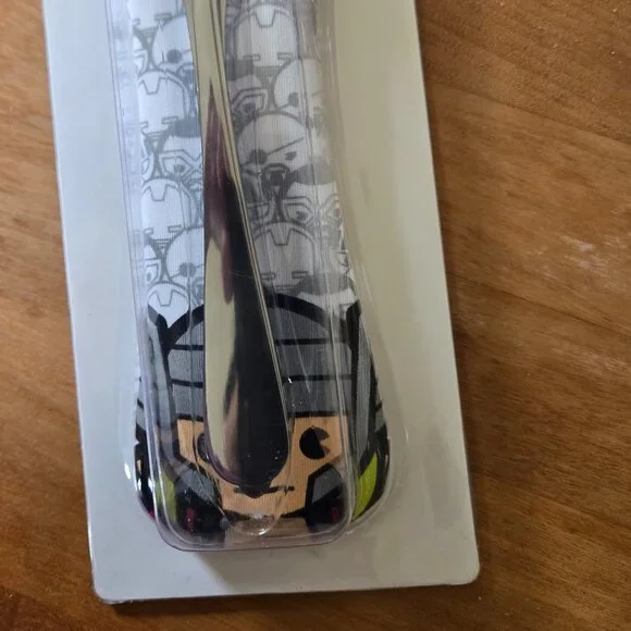 Miniso Thor Utensil Set with Pouch - Picture 3 of 4